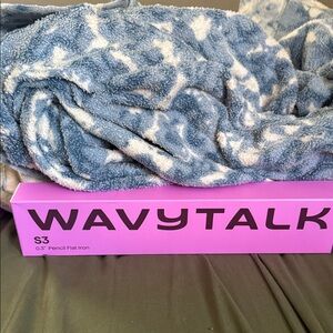 WAVYTALK Pink Pencil Flat Iron
